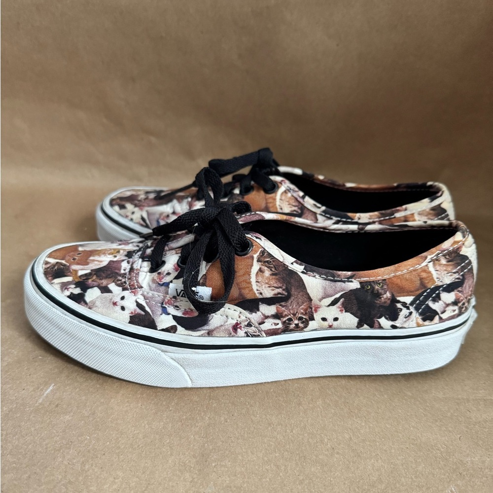 Vans x ASPCA Unisex Cats Low Top Sneaker. M4.5/W6 - Picture 3 of 9